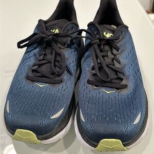 HOKA CLIFTON 8 Size 9D